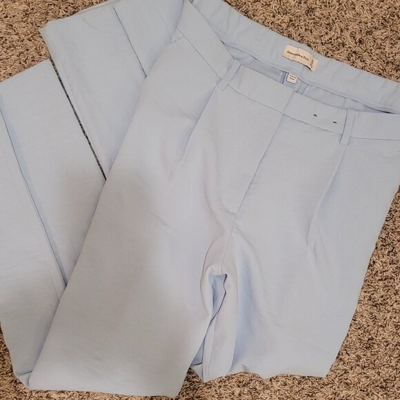 Abercrombie & Fitch Pants - Abercrombie & Fitch light blue pants